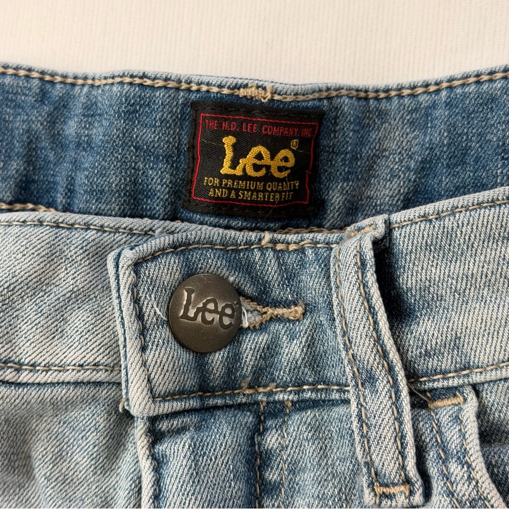 Lee Women's Light Blue Jean Shorts - Picture 2 of 5